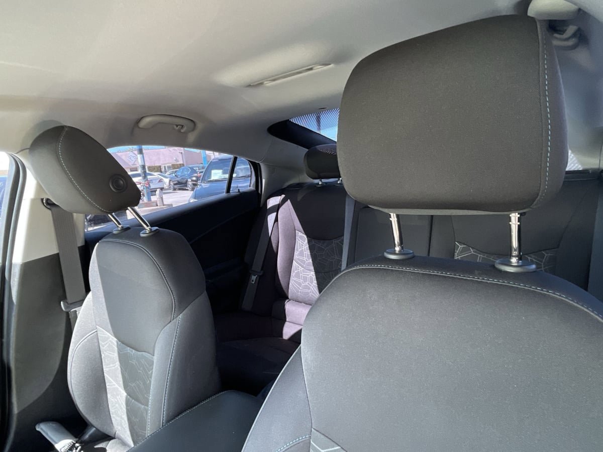 Used 2018 Chevrolet Volt LT image 17