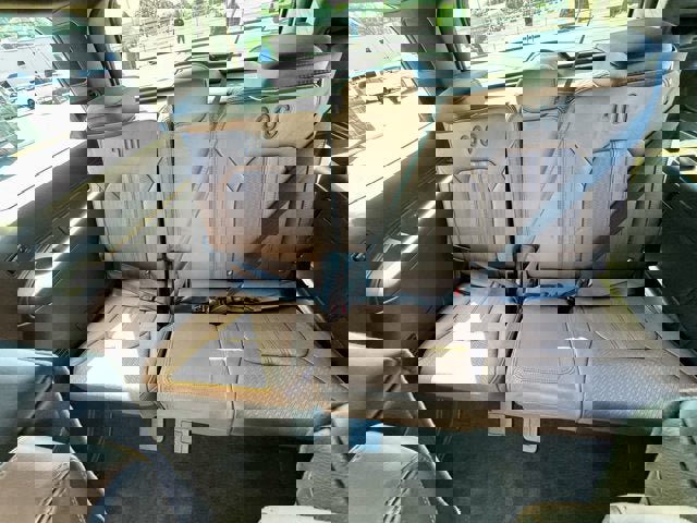 Used 2024 Ford Expedition King Ranch image 16