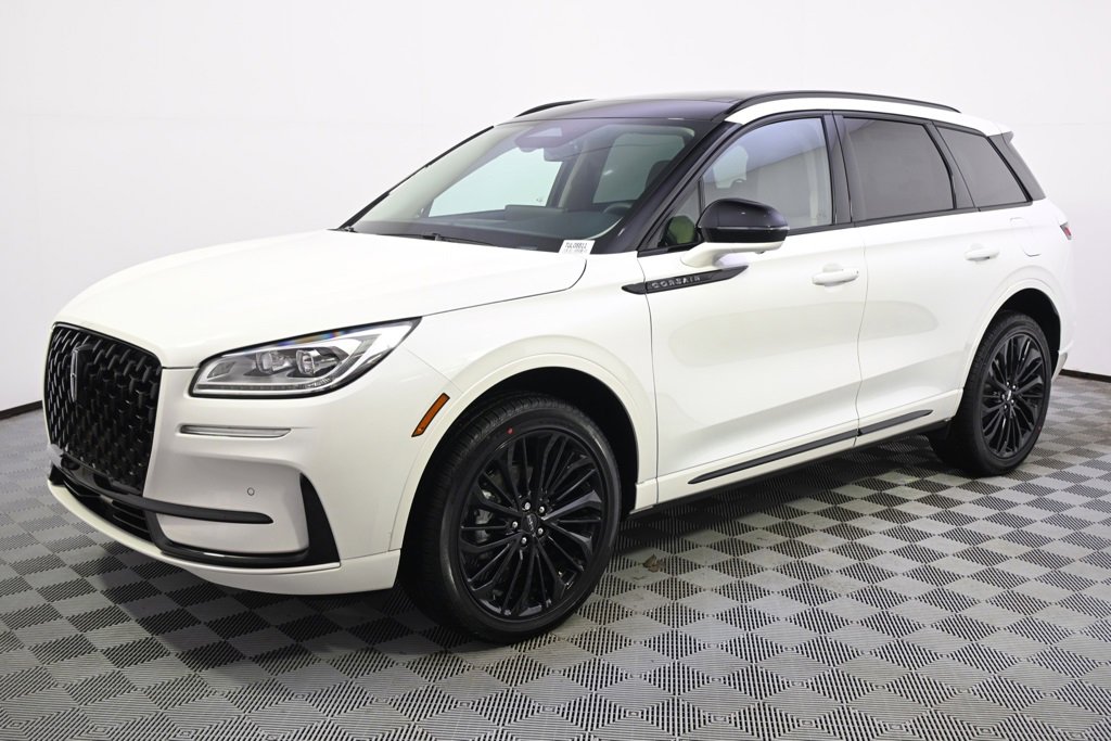 New 2026 Lincoln Corsair Reserve w/ Jet Appearance Package image 2