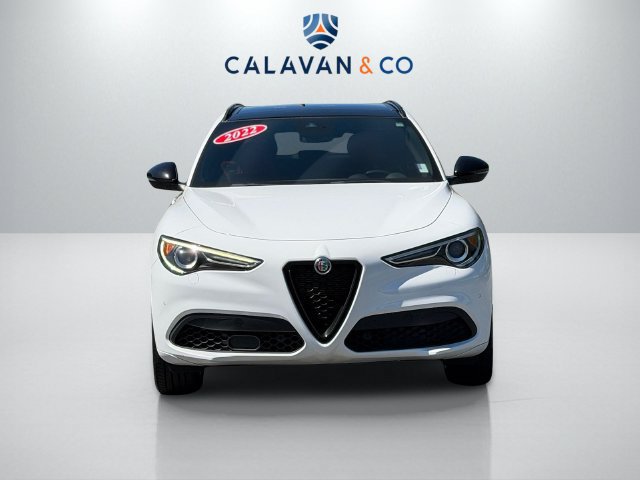 Used 2022 Alfa Romeo Stelvio Veloce AWD/4WD image 2
