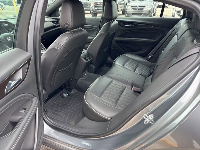 Used 2020 Buick Regal Avenir w/ Driver Confidence Package II FWD image 15