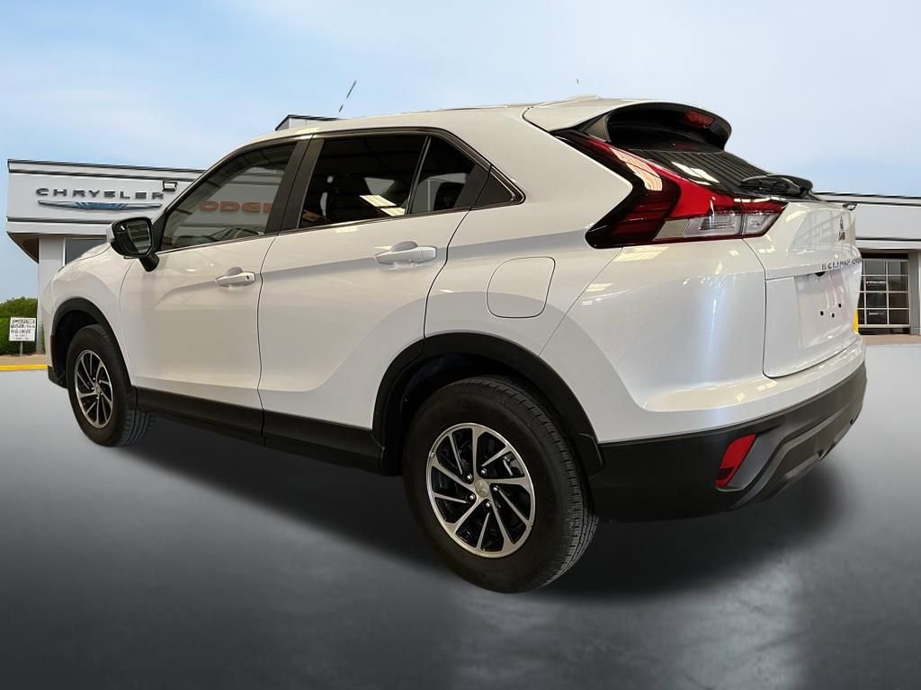 Used 2024 Mitsubishi Eclipse Cross ES AWD/4WD image 3