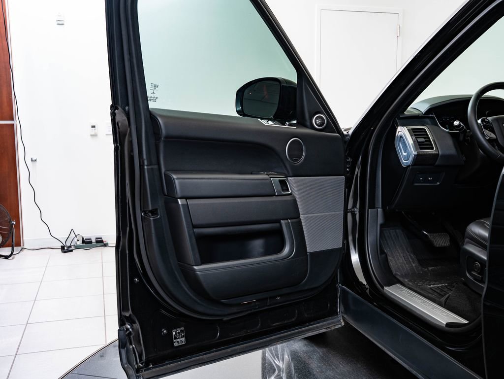 Used 2019 Land Rover Range Rover Sport HSE AWD/4WD image 30