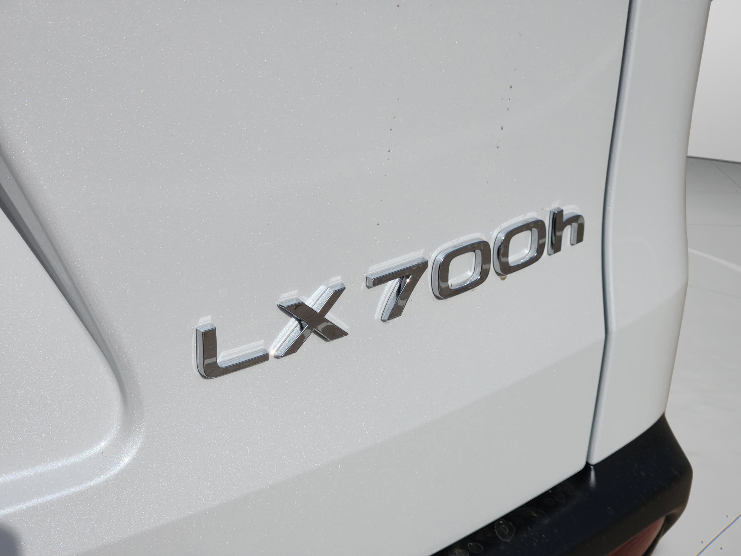 New 2026 Lexus LX 700h Luxury AWD/4WD image 7