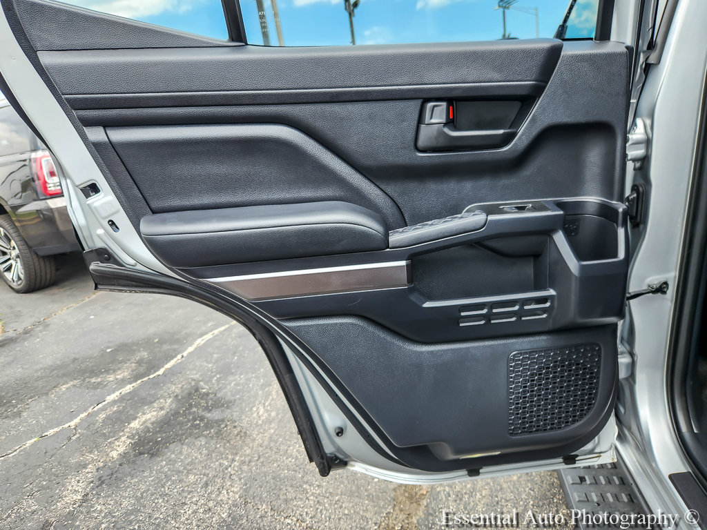 Used 2025 Toyota 4Runner SR5 AWD/4WD image 16