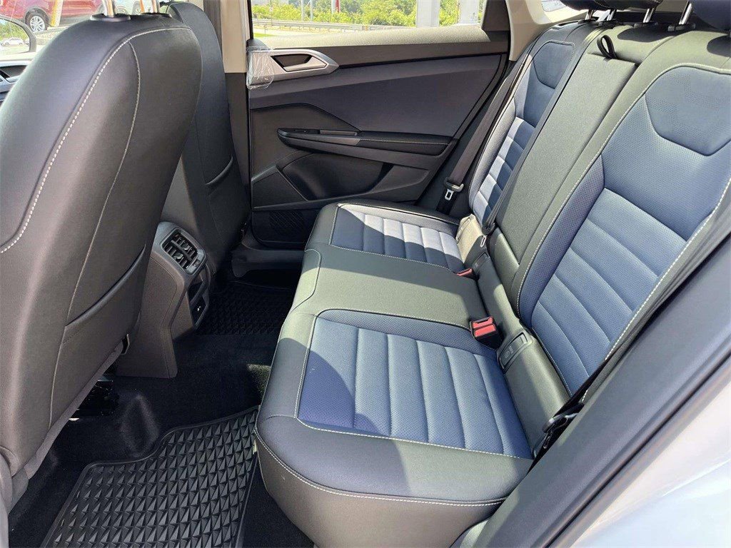 New 2025 Volkswagen Taos SEL AWD/4WD image 14