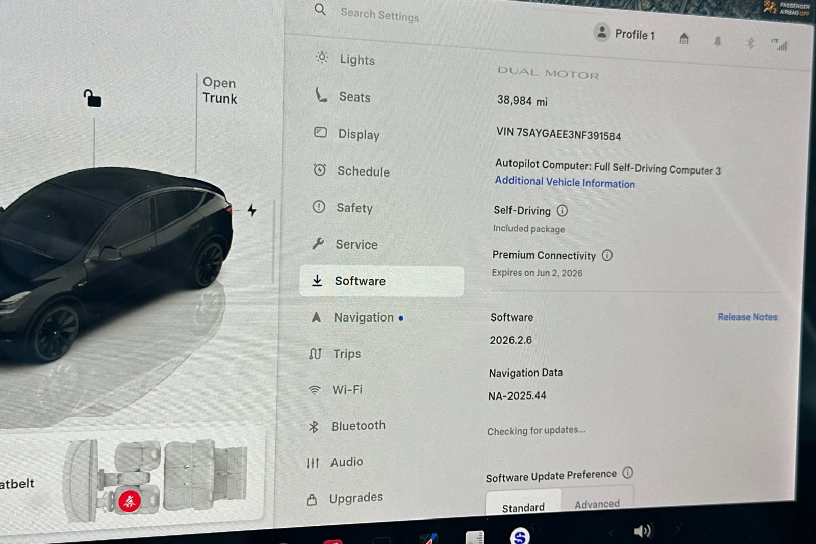 Used 2022 Tesla Model Y Long Range AWD/4WD image 37