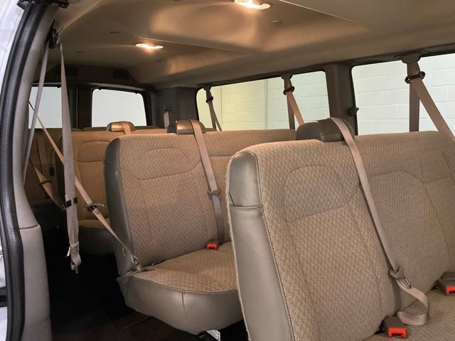 Used 2025 Chevrolet Express 3500 LT w/ LT Preferred Equipment Group RWD image 57