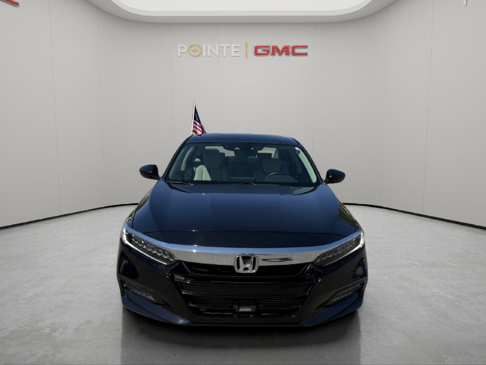 Used 2018 Honda Accord Touring image 8