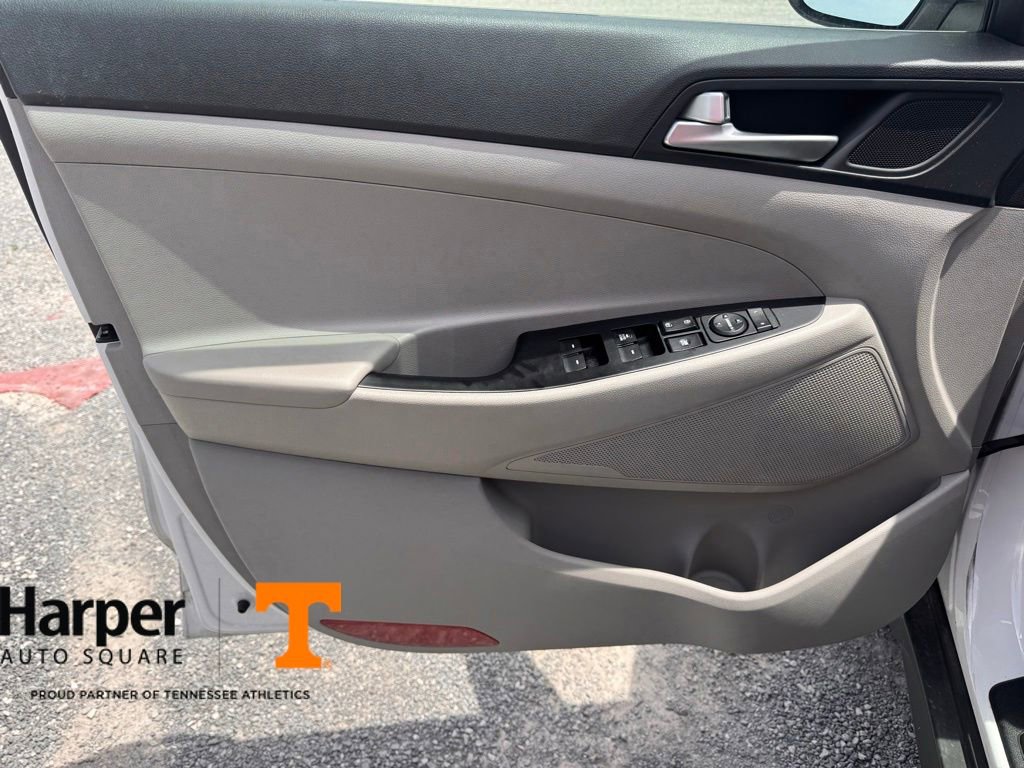 Used 2021 Hyundai Tucson SE FWD image 18