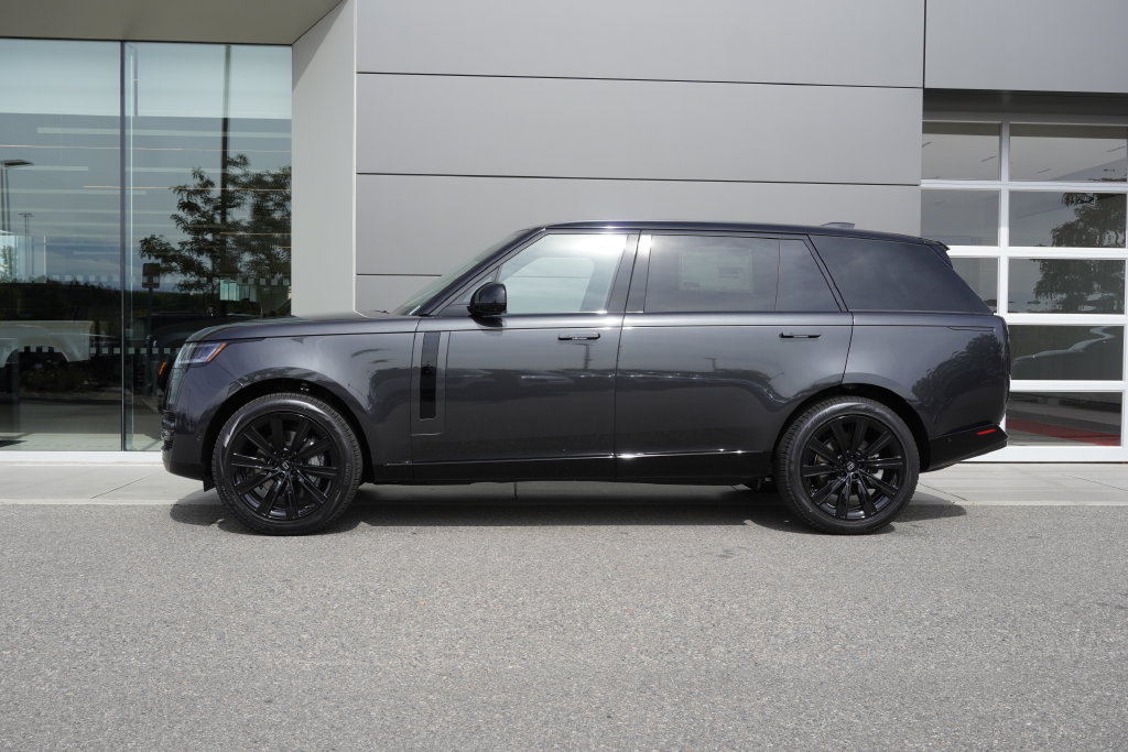New 2027 Land Rover Range Rover Long Wheelbase SE AWD/4WD image 8