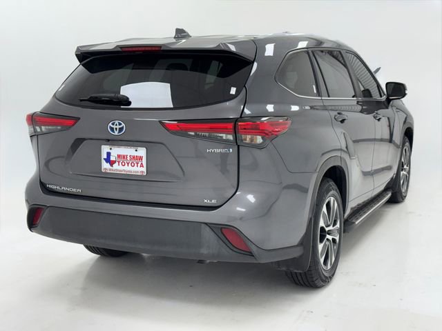Used 2023 Toyota Highlander XLE FWD image 40