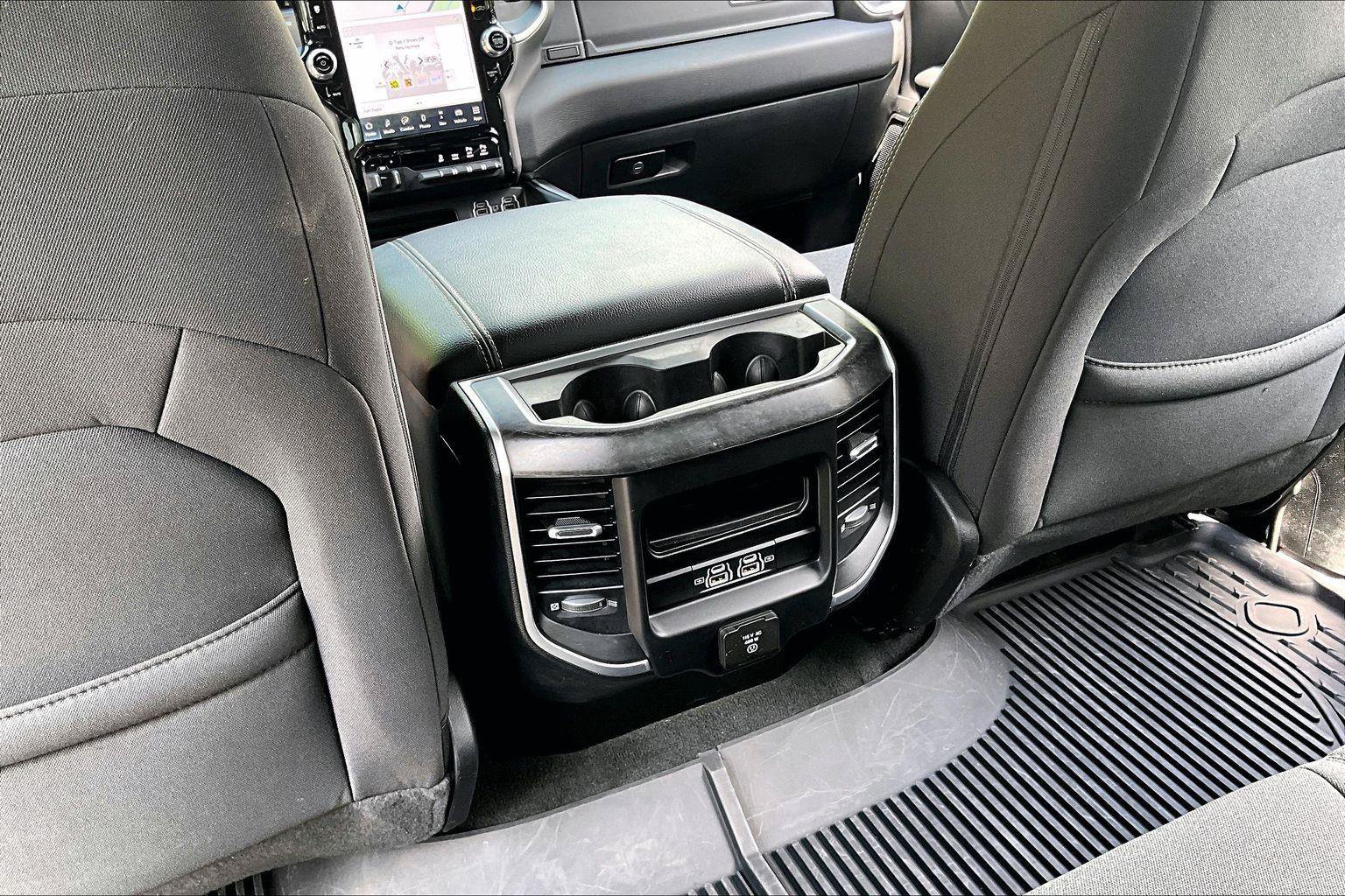 Used 2022 RAM 1500 Big Horn AWD/4WD image 35
