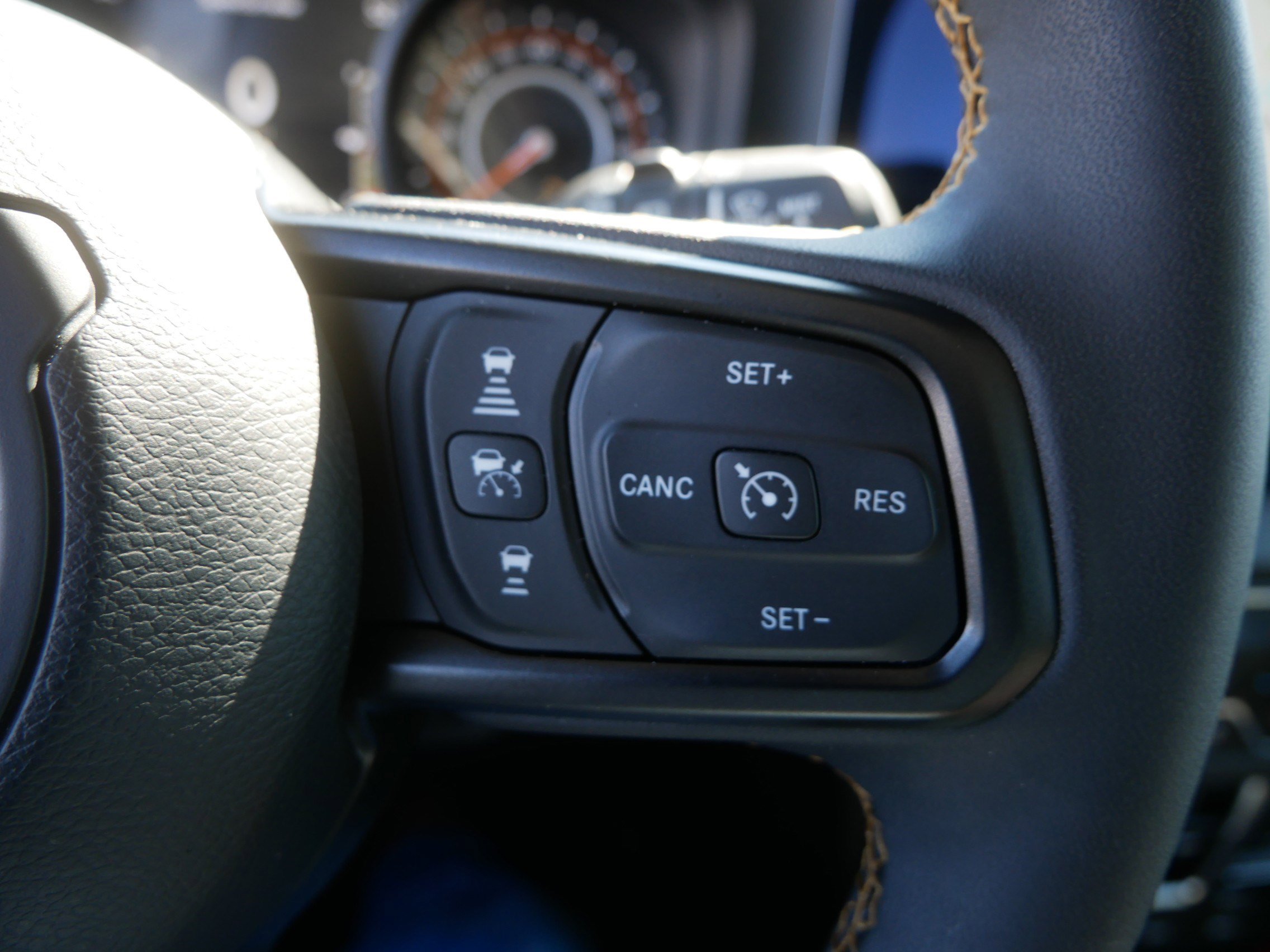 Used 2024 Jeep Wrangler Willys image 23