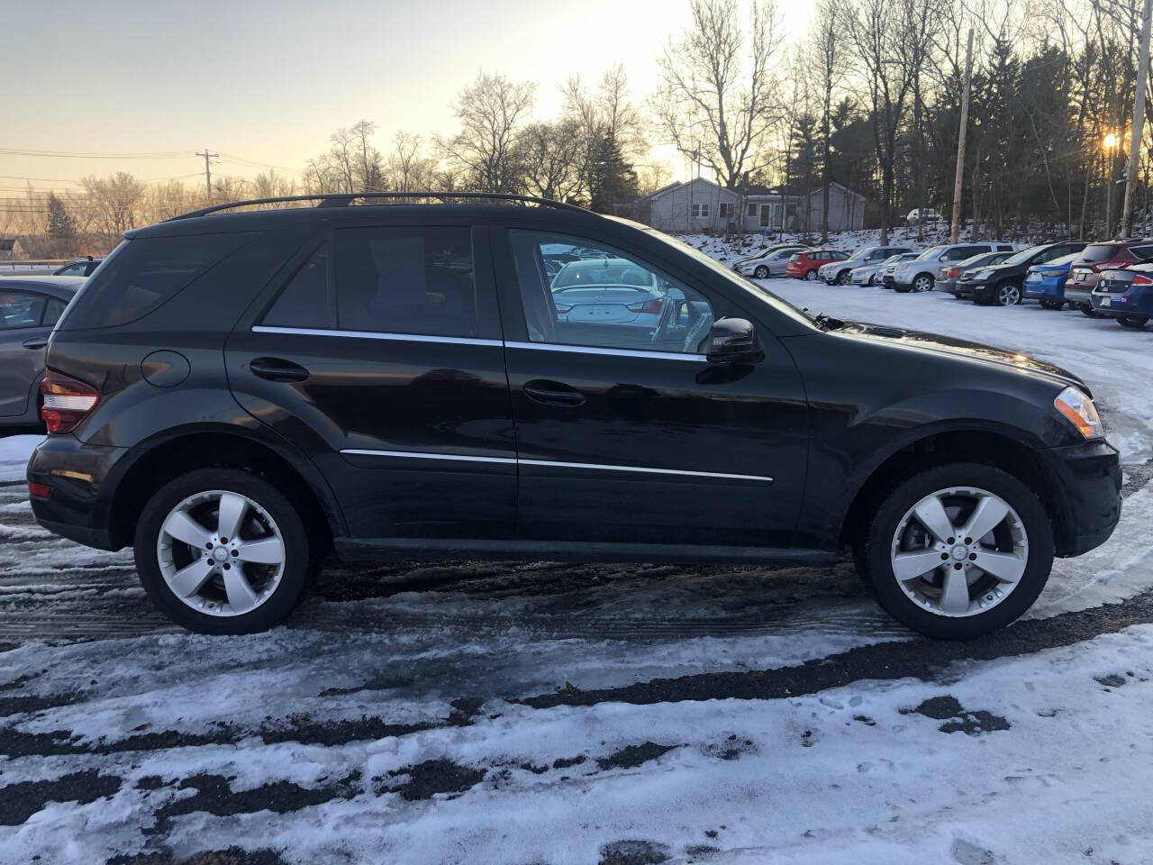 Used 2011 Mercedes-Benz ML 350 4MATIC image 4