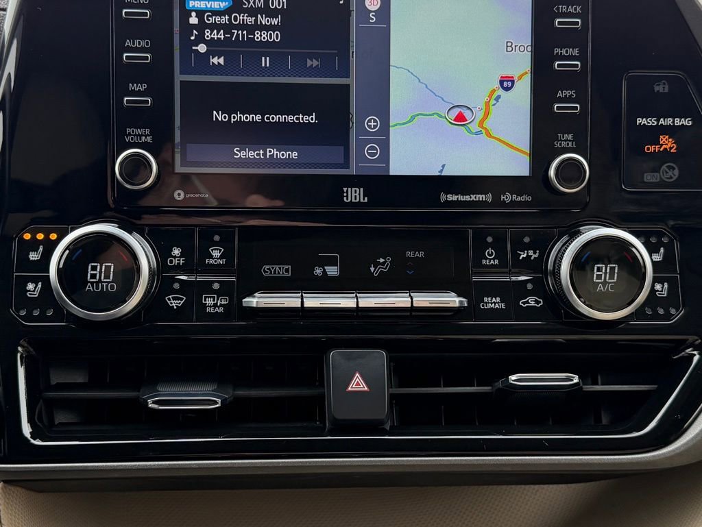 Used 2021 Toyota Highlander Limited image 30