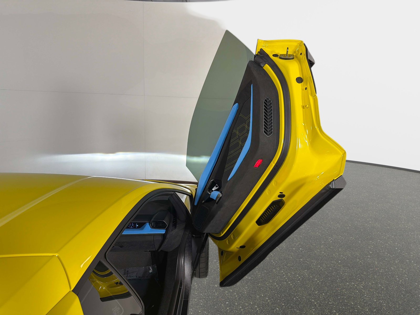 Used 2025 Lamborghini Revuelto image 23