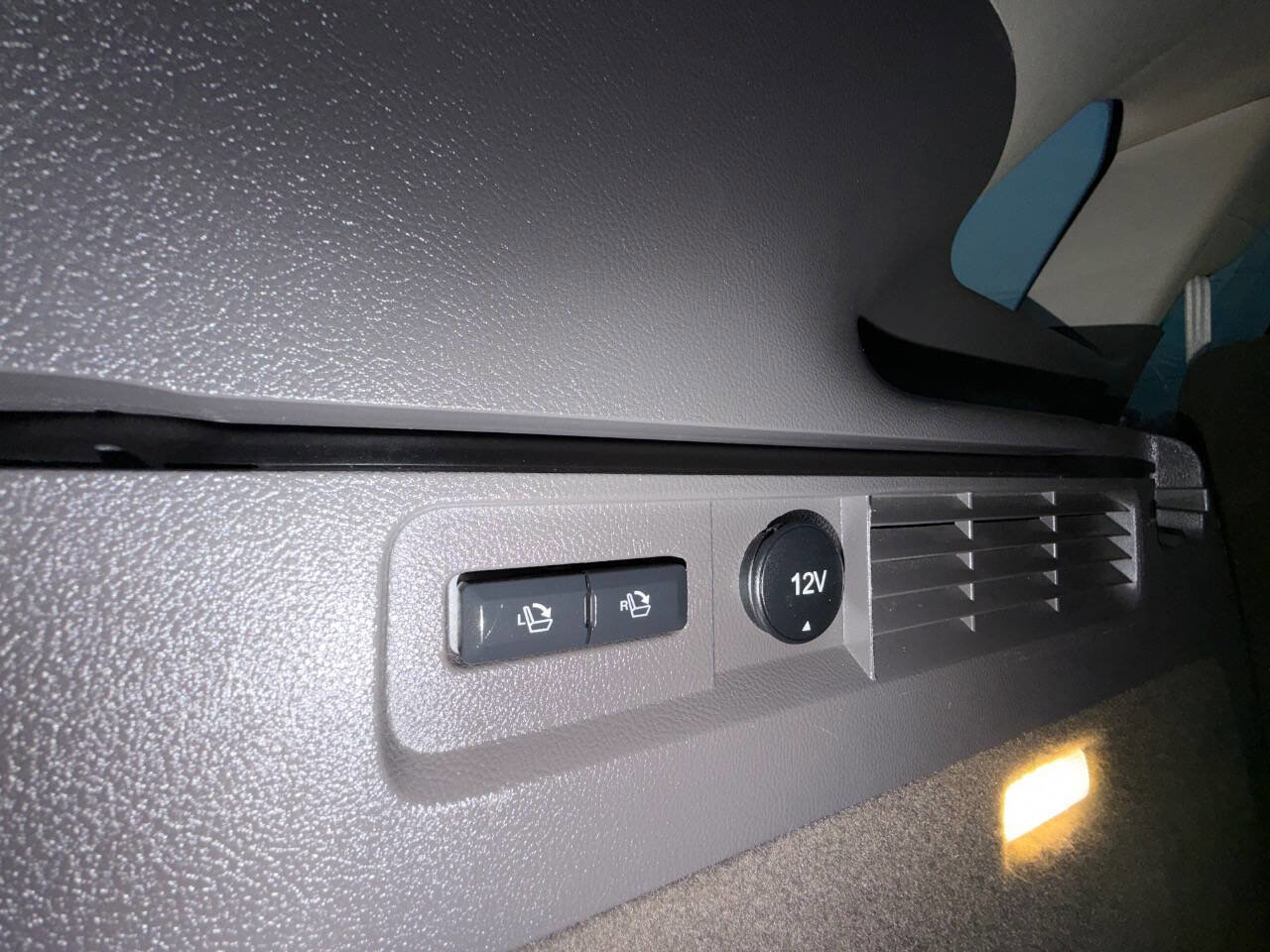 Used 2016 Lincoln MKX Reserve w/ Technology Package image 30