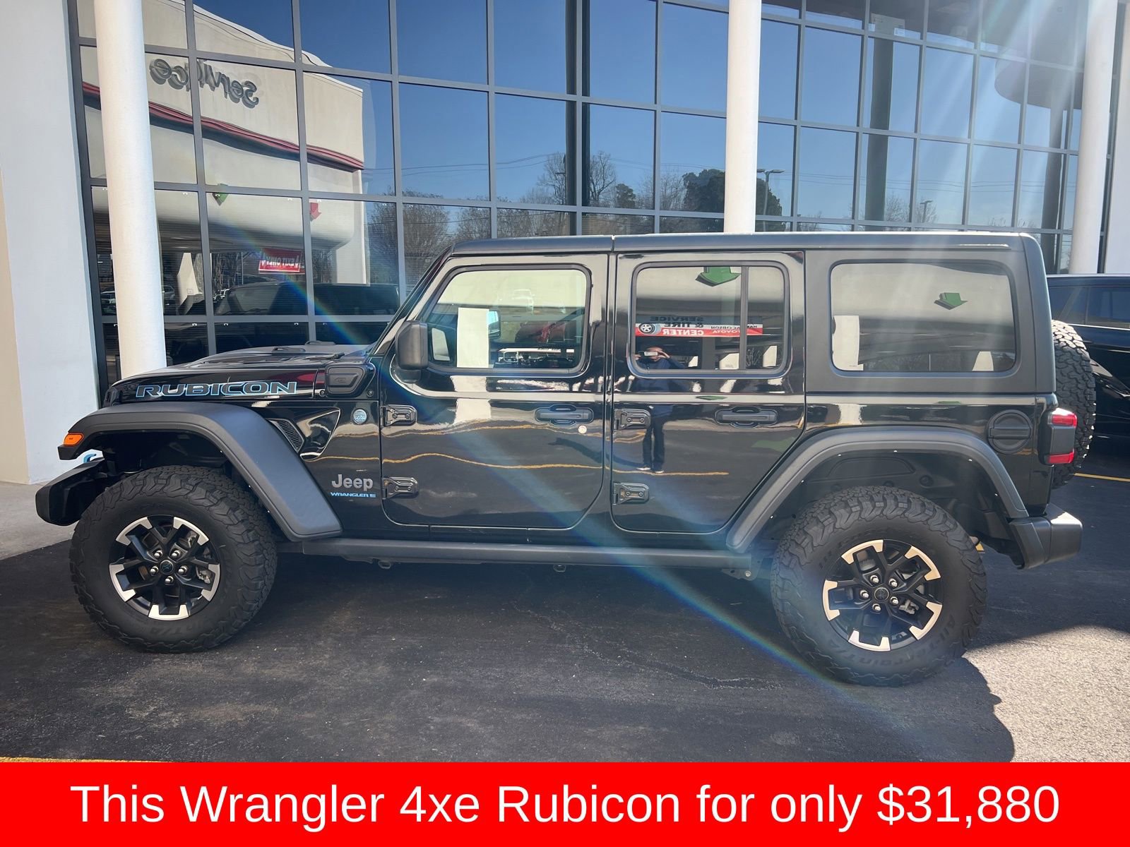 Used 2024 Jeep Wrangler Unlimited Rubicon 4xe image 17