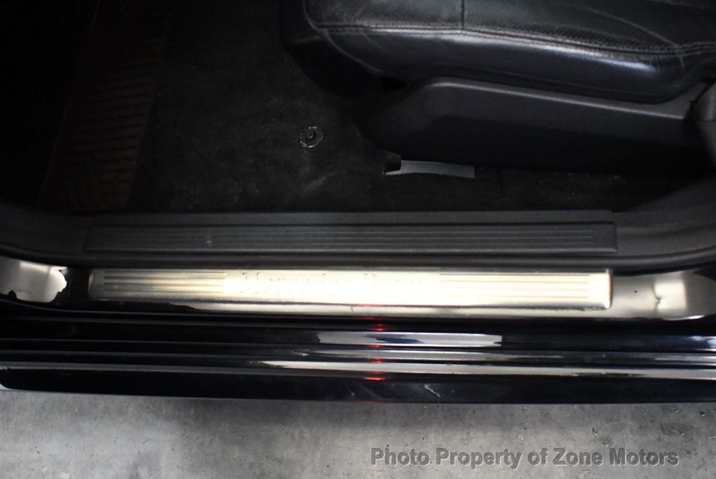 Used 2010 Mercedes-Benz E 550 4MATIC Sedan image 8