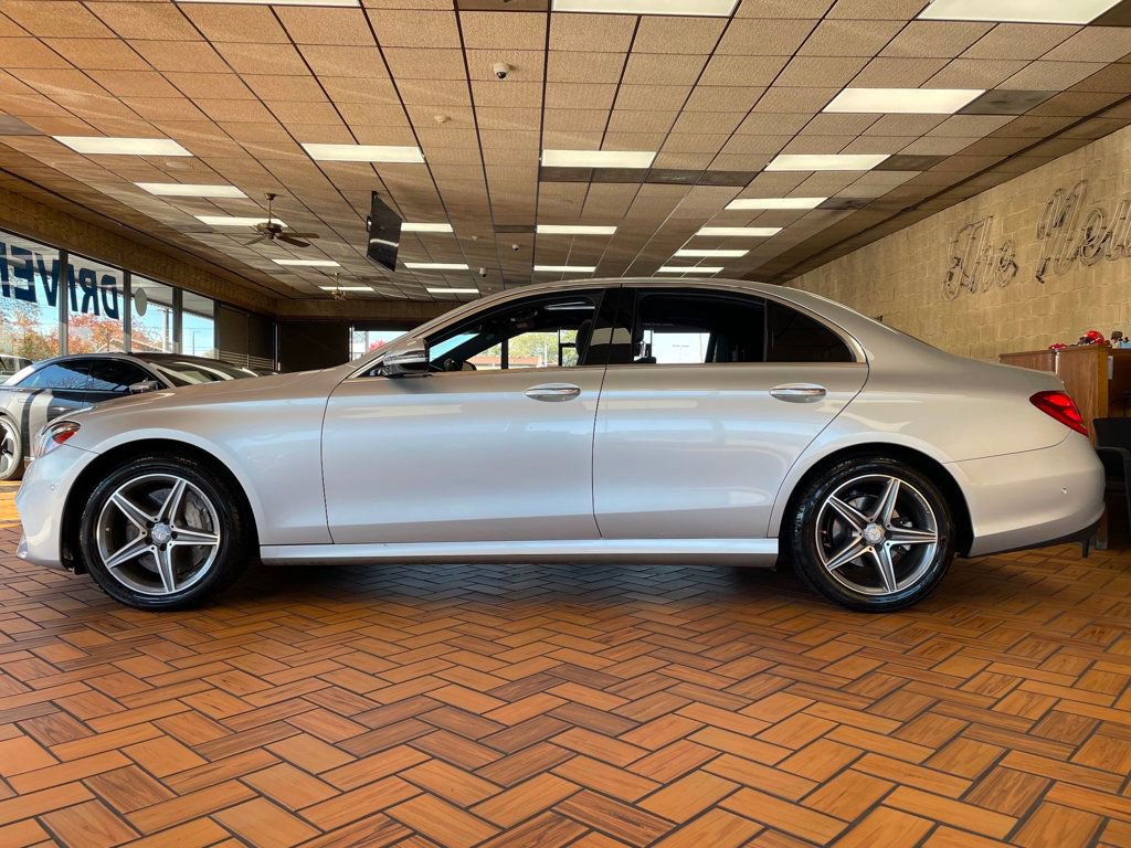 Used 2017 Mercedes-Benz E 300 4MATIC image 6