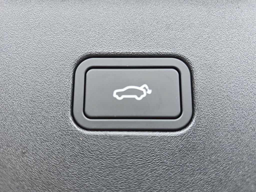 New 2025 Volvo EX30 Plus w/ Protection Package Premier AWD/4WD image 21