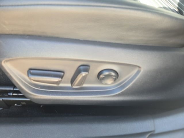 Used 2018 Toyota Camry SE image 13