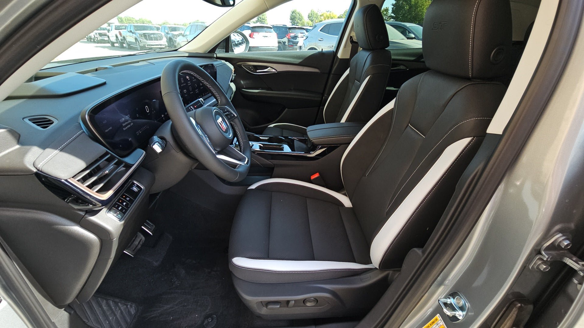 Used 2025 Buick Envision Sport Touring AWD/4WD image 22