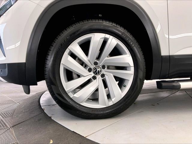Used 2023 Volkswagen Atlas Cross Sport SE w/ Panoramic Sunroof Package AWD/4WD image 9