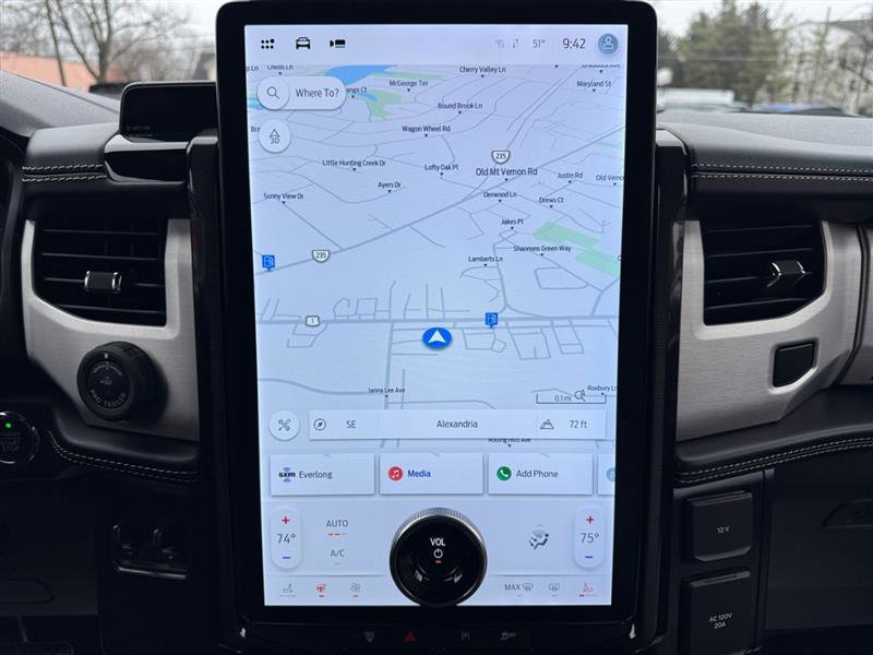 Used 2022 Ford F150 Lightning Platinum image 21