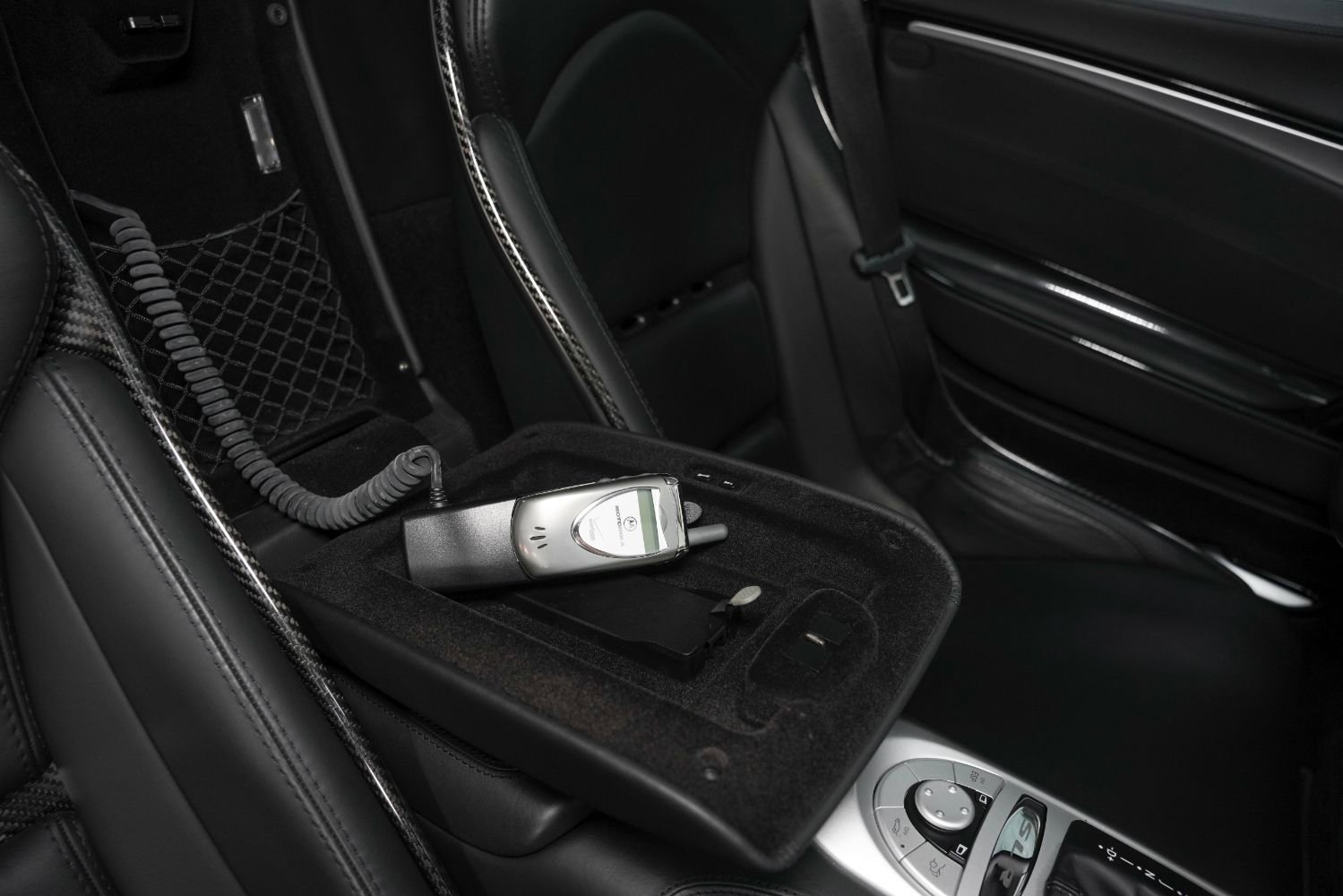 Used 2006 Mercedes-Benz SLR image 32