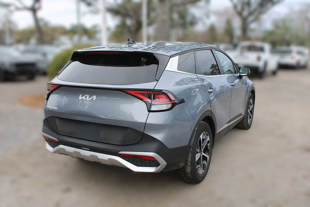 Used 2023 Kia Sportage EX image 7