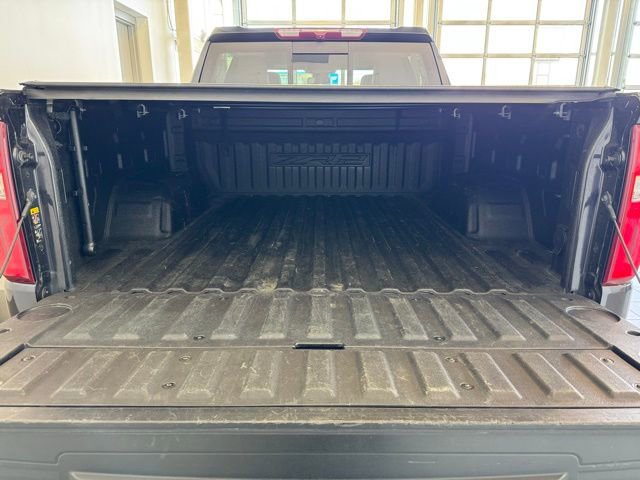 Used 2022 Chevrolet Silverado 1500 ZR2 image 41