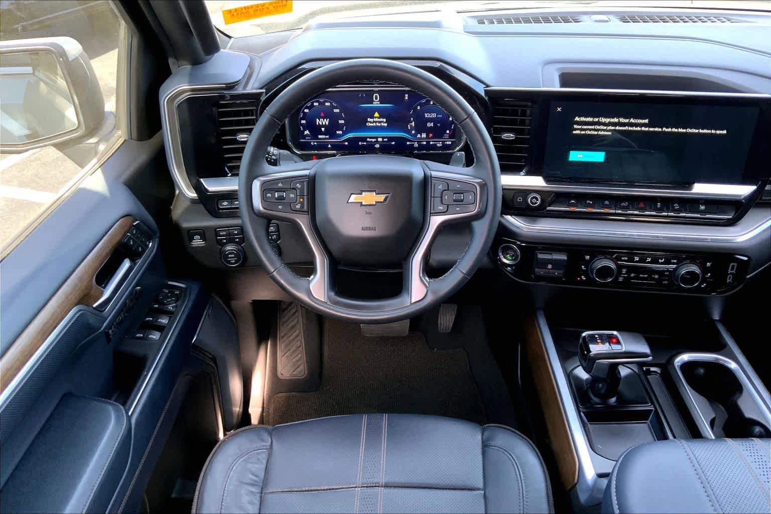 Used 2023 Chevrolet Silverado 1500 High Country w/ Technology Package AWD/4WD image 6