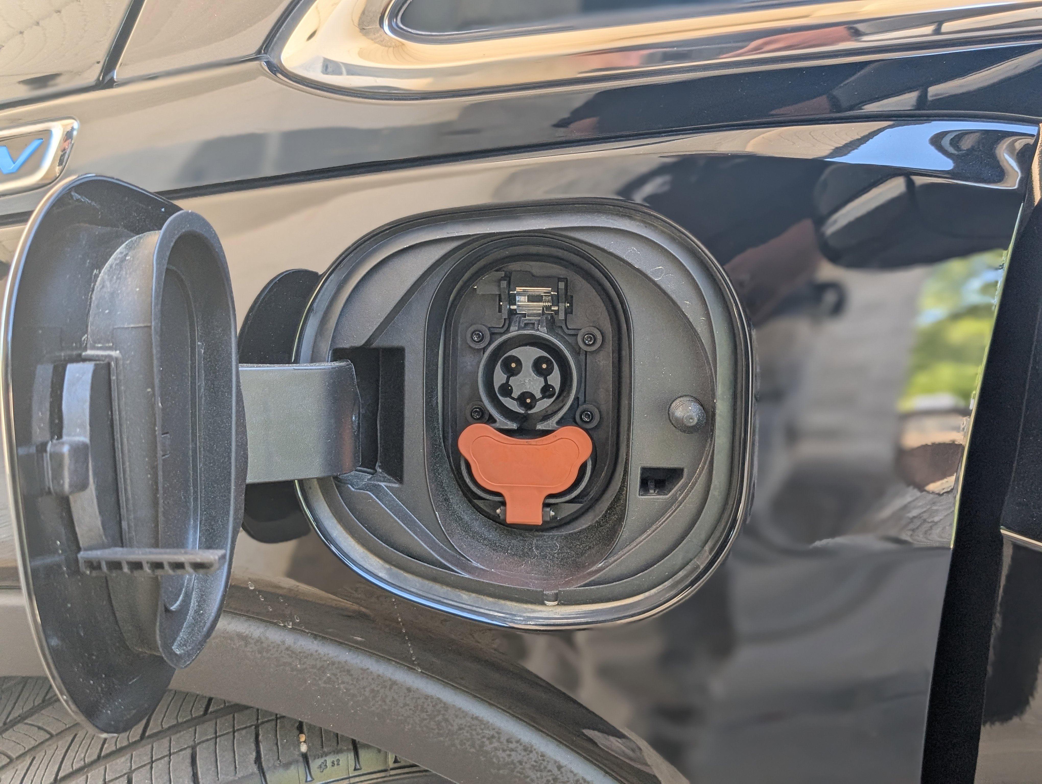 Used 2020 Chevrolet Bolt LT image 36