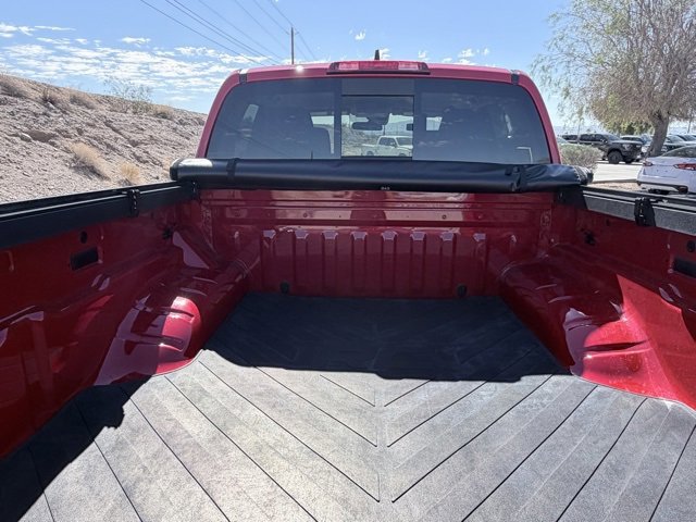 Certified 2025 Nissan Frontier SV image 33