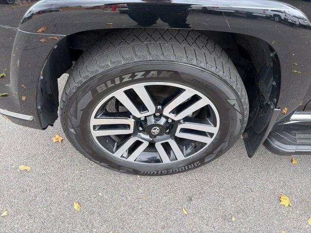 Used 2023 Toyota 4Runner Limited image 29