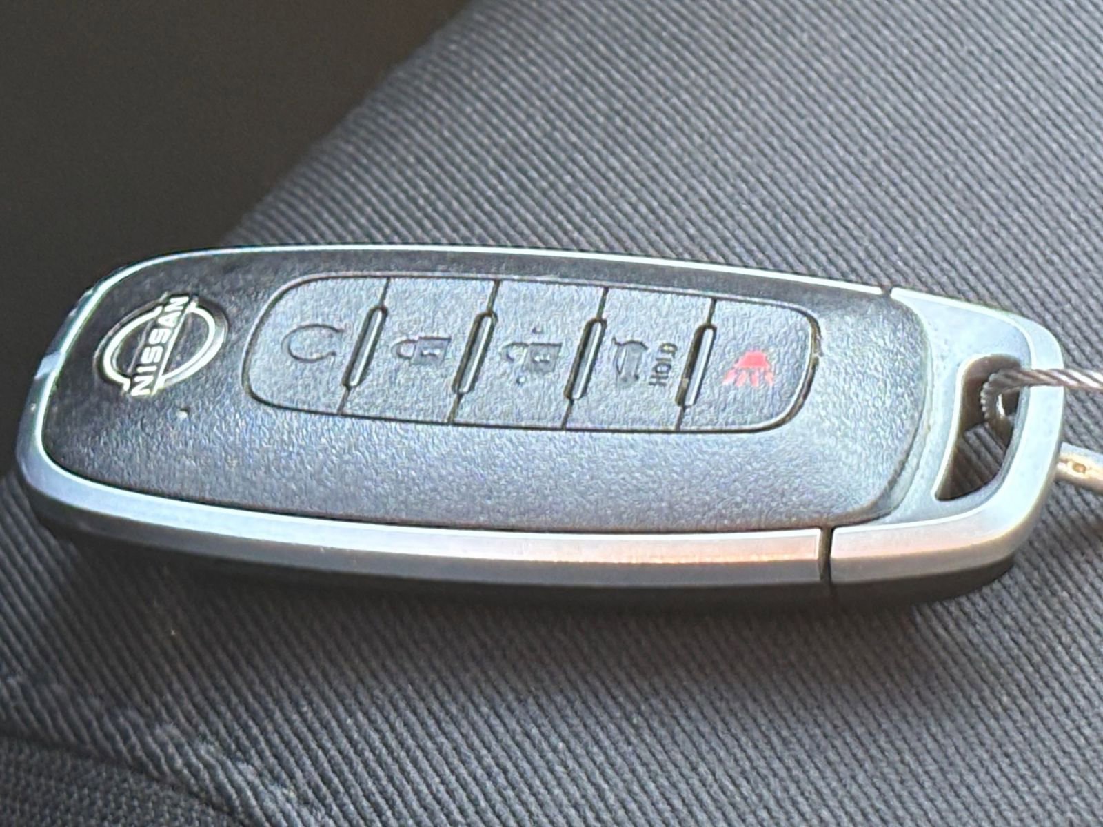 Used 2025 Nissan Pathfinder SV image 22