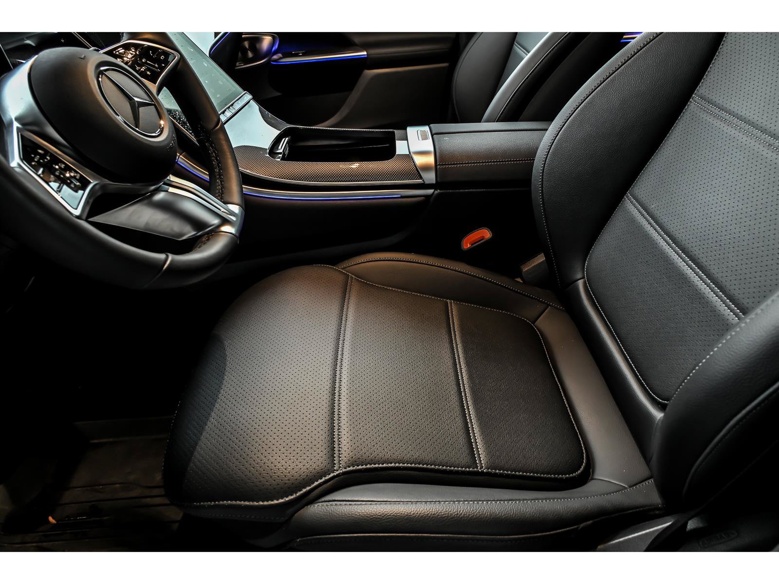Certified 2026 Mercedes-Benz GLC 300 4MATIC image 11