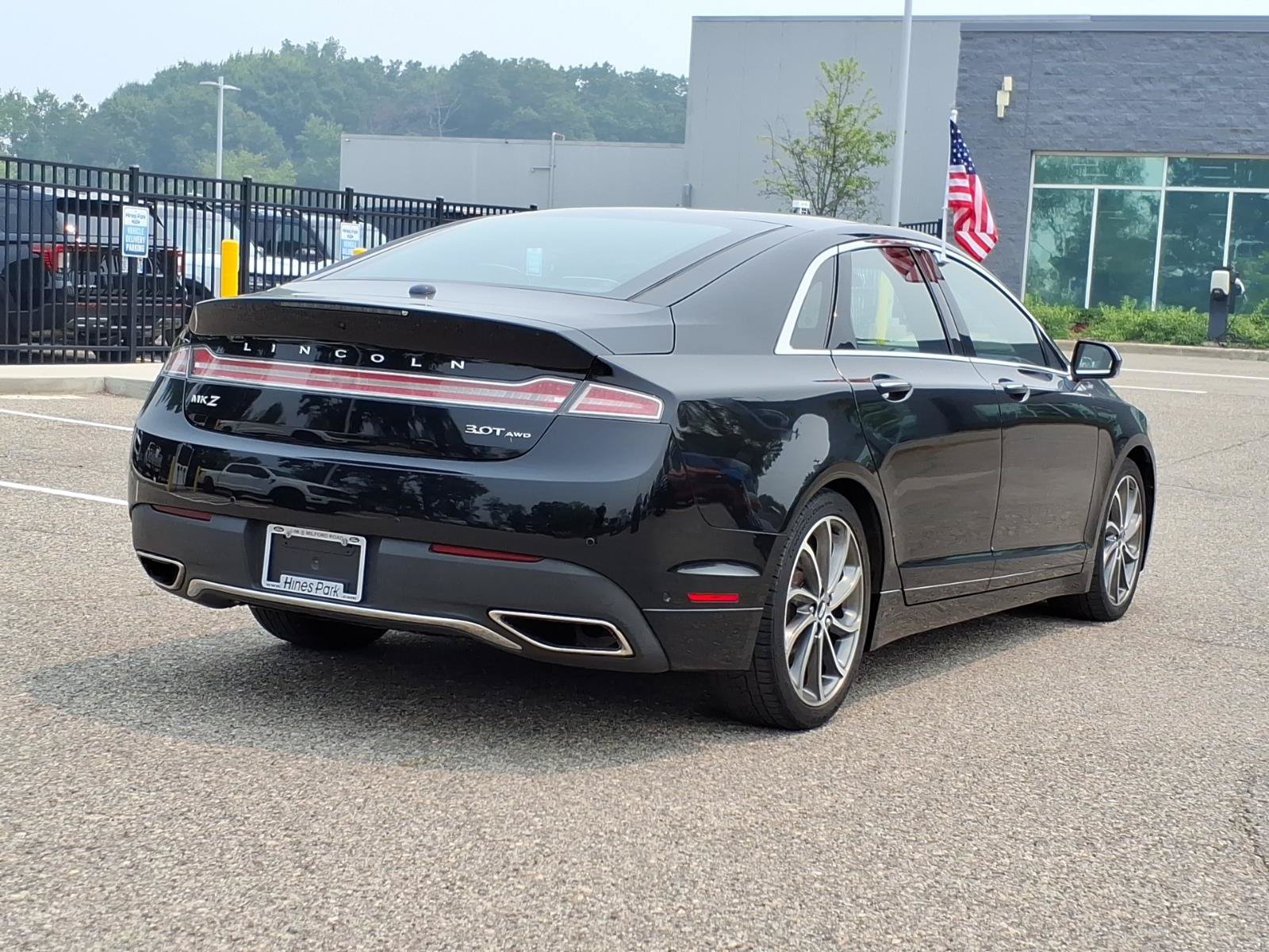 Used 2017 Lincoln MKZ Reserve w/ Drivers Package AWD/4WD image 7