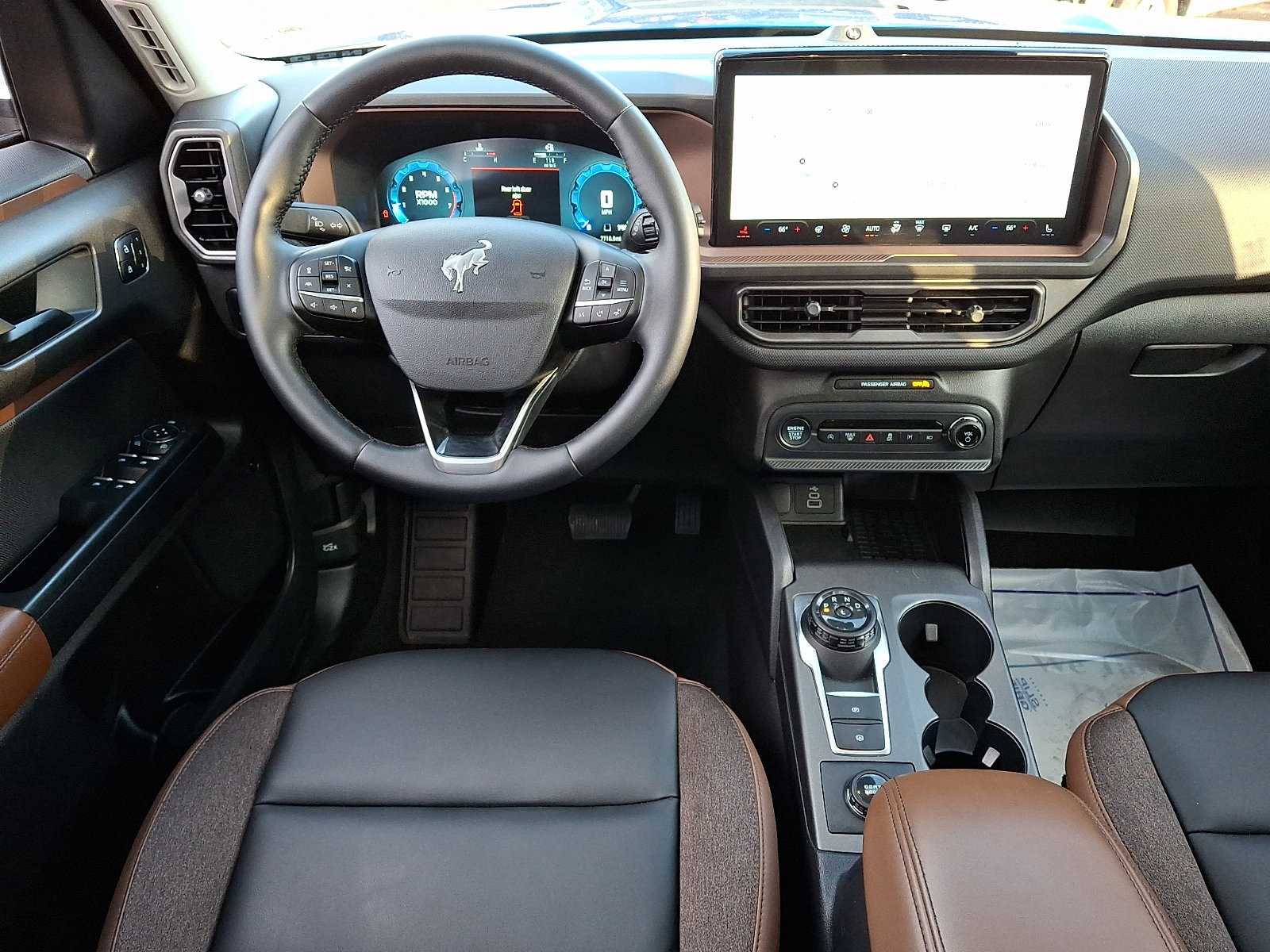 Used 2025 Ford Bronco Sport Outer Banks w/ Outer Banks Tech Package+ AWD/4WD image 11