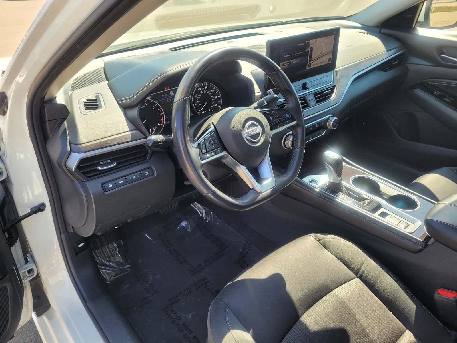 Used 2023 Nissan Altima 2.5 SV w/ SV Premium Package AWD/4WD image 16