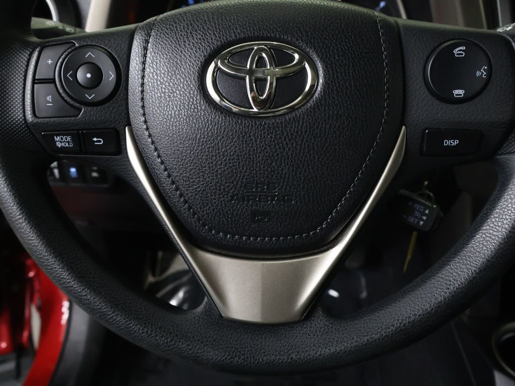 Used 2015 Toyota RAV4 XLE FWD image 21