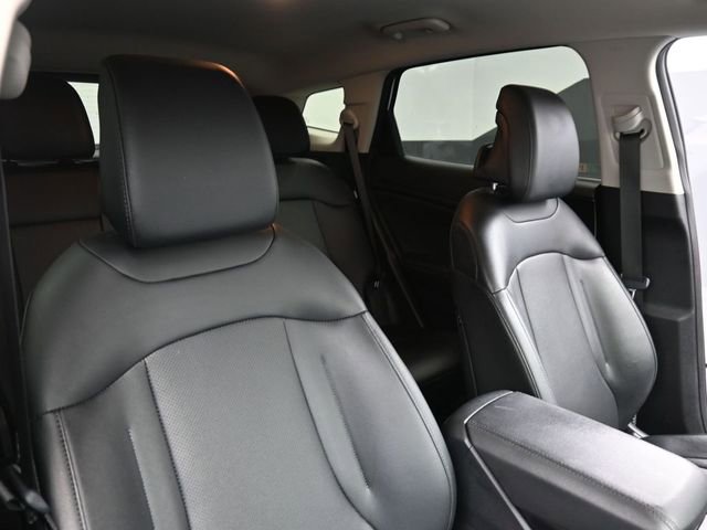 Used 2025 Kia Sportage EX image 28