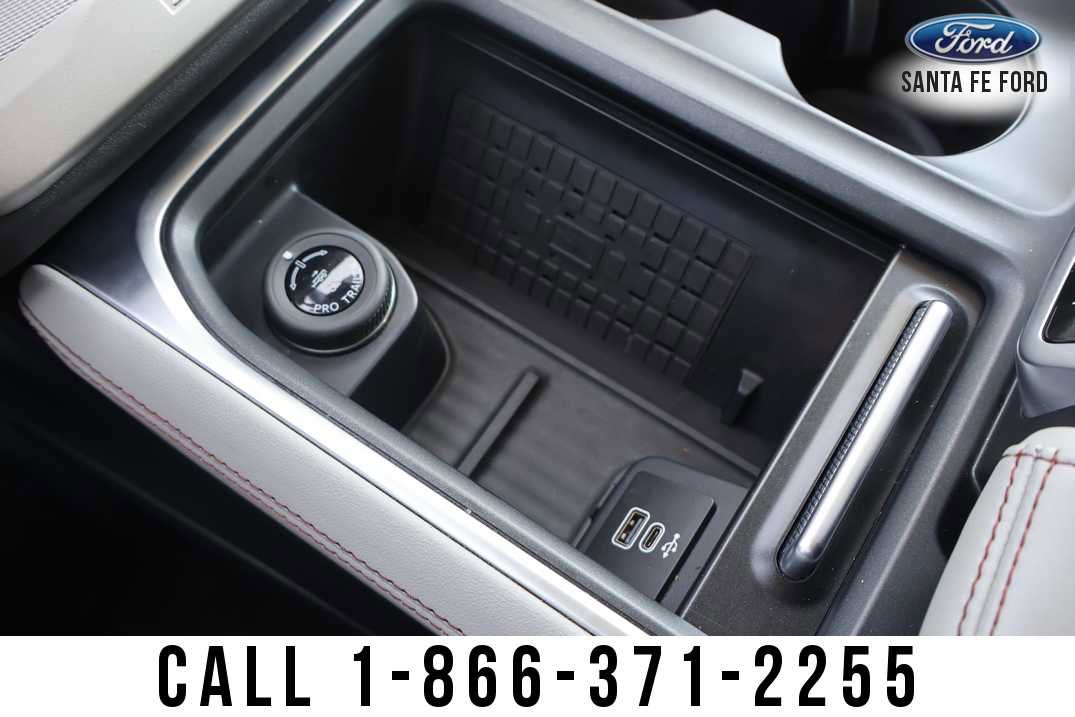 Used 2025 Ford Expedition Active RWD image 40