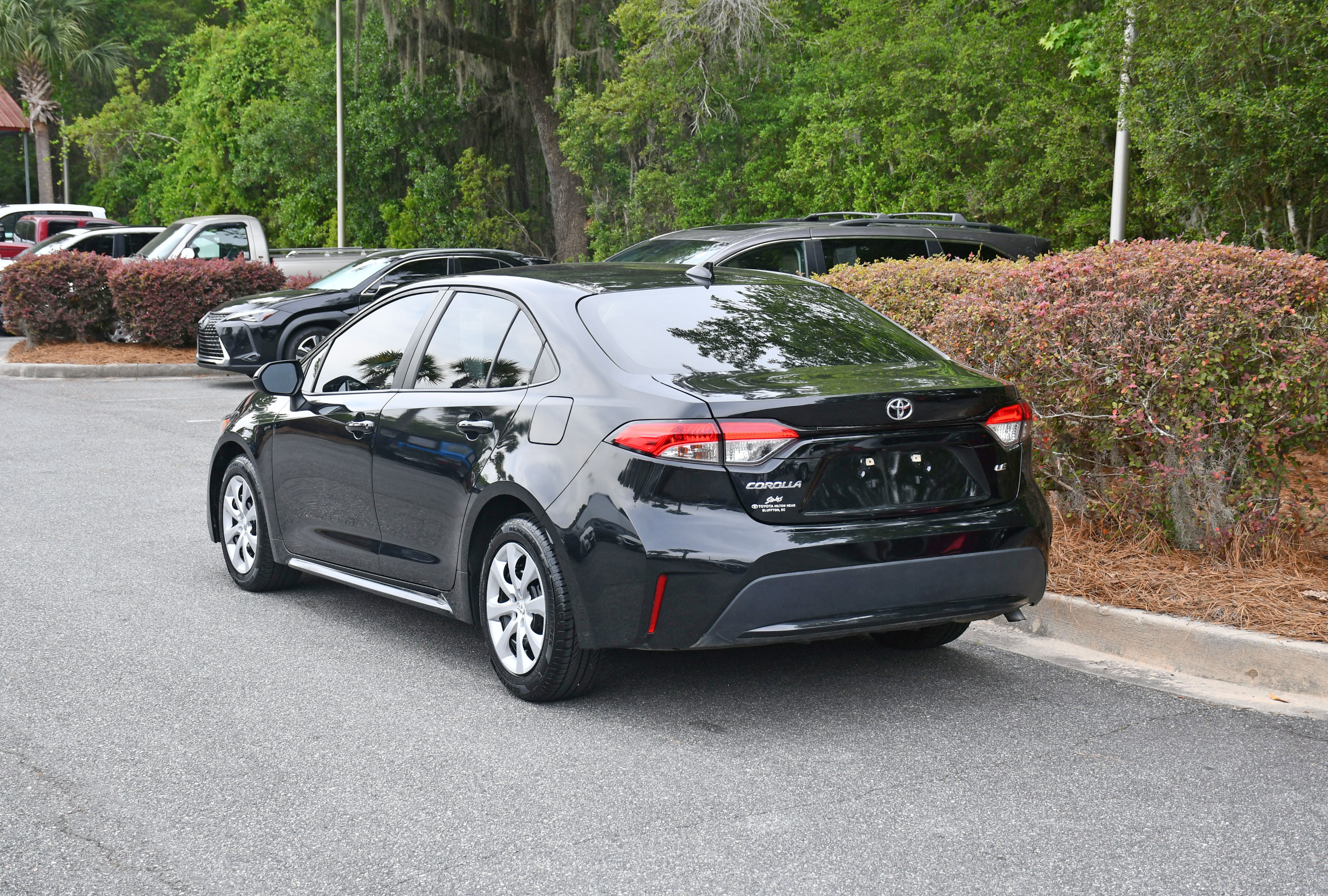 Certified 2022 Toyota Corolla LE FWD image 3