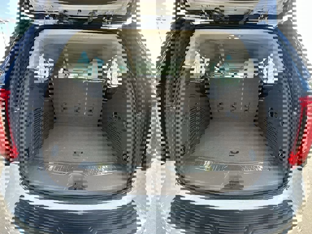 Certified 2023 GMC Yukon XL Denali image 28