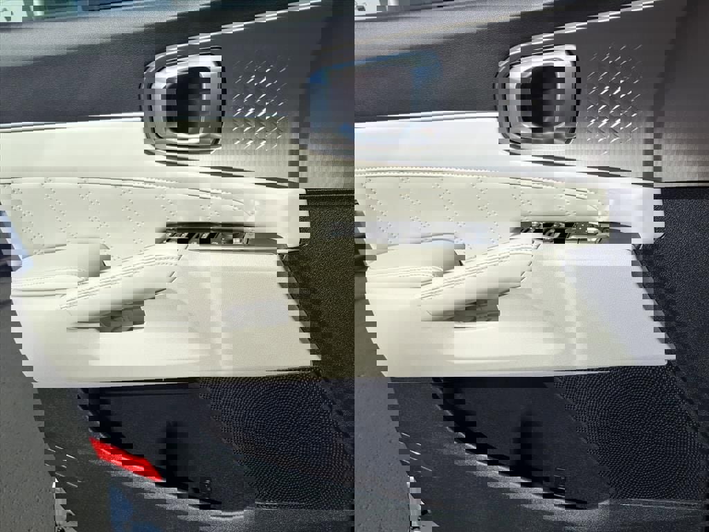 Used 2024 Kia Sorento SX image 29