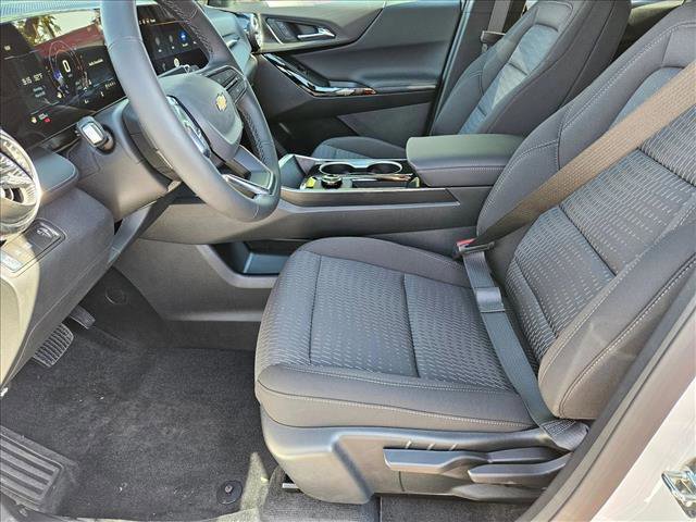 New 2026 Chevrolet Equinox LT w/ Safety and Technology Package FWD video 4