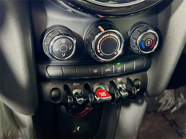 Used 2022 MINI Cooper 4-Door Hardtop image 17